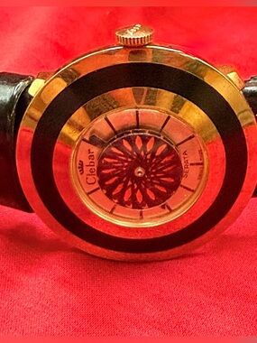Vintage gold and black Serata Clebar watch